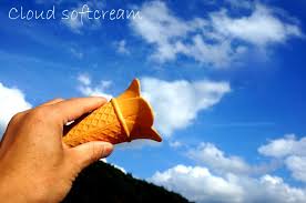 ソフトクリームみたいな雲